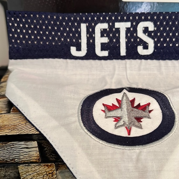 NWT PETS FIRST Hockey Reversible Bandana (S/M) - Winnipeg - Picture 5 of 8